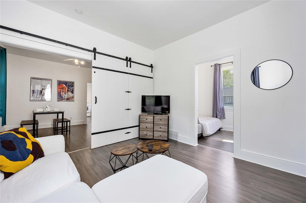 326 Michigan Avenue, Point Edward, ON