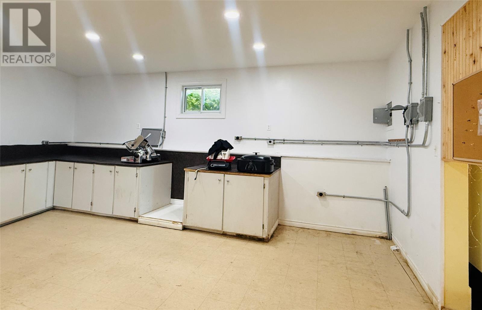 1055-1058 Main Road, Dunville, NL