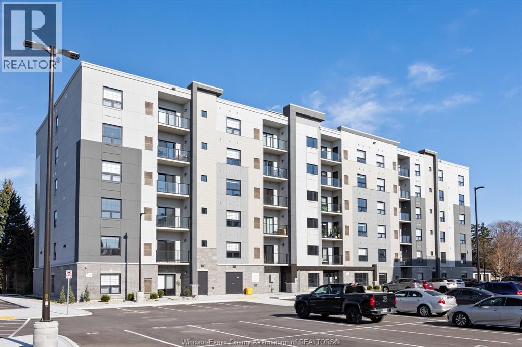 224 Main Street East Unit# 605, Kingsville, ON - Outdoor With Facade