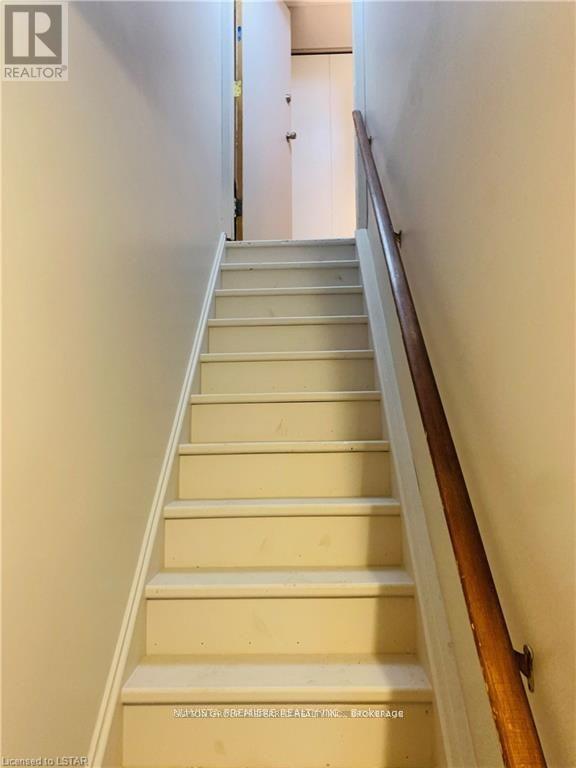 7 Horn Street, London South (South F), ON - Indoor Photo Showing Other Room