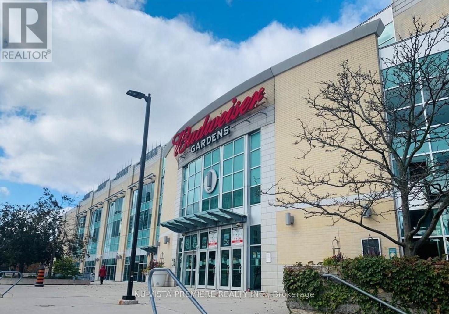 7 Horn Street, London South (South F), ON - Outdoor