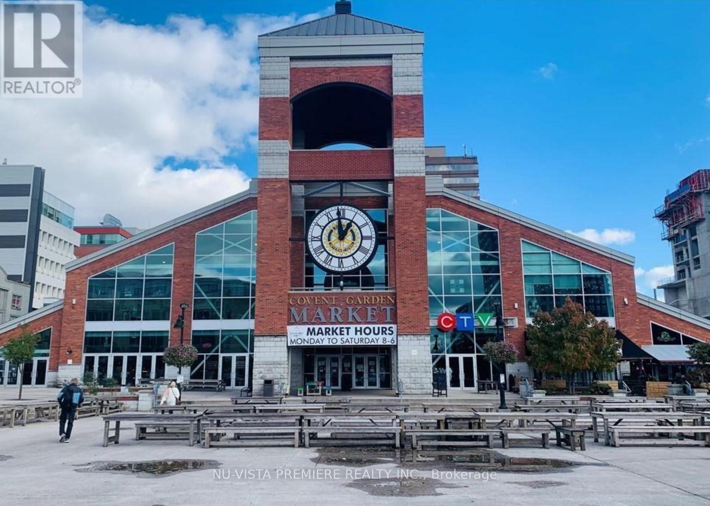 7 Horn Street, London South (South F), ON - Outdoor