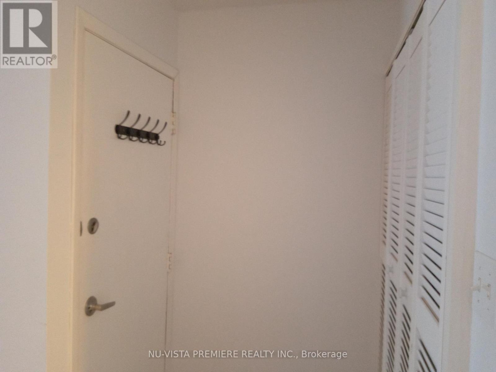 7 Horn Street, London South (South F), ON - Other