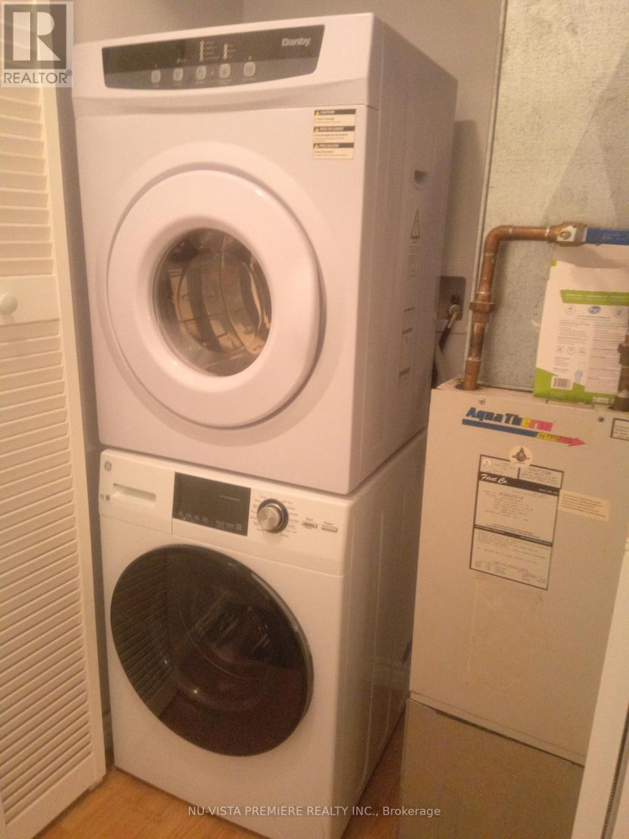 7 Horn Street, London South (South F), ON - Indoor Photo Showing Laundry Room