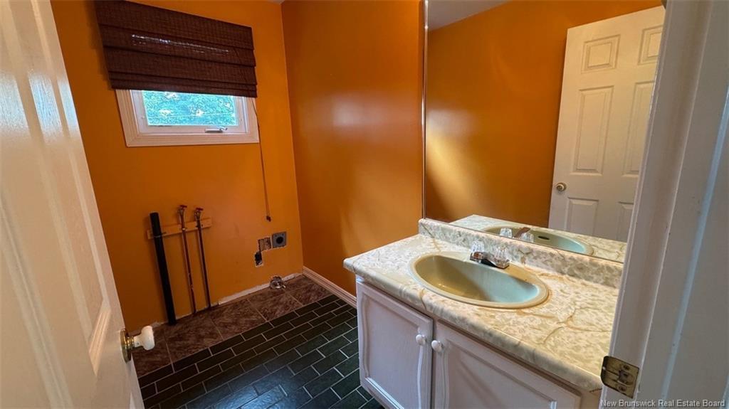 17 Cyr St, Saint-Quentin, NB