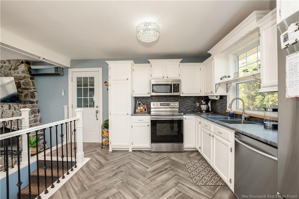 3261 Mountain Rd, Moncton, NB