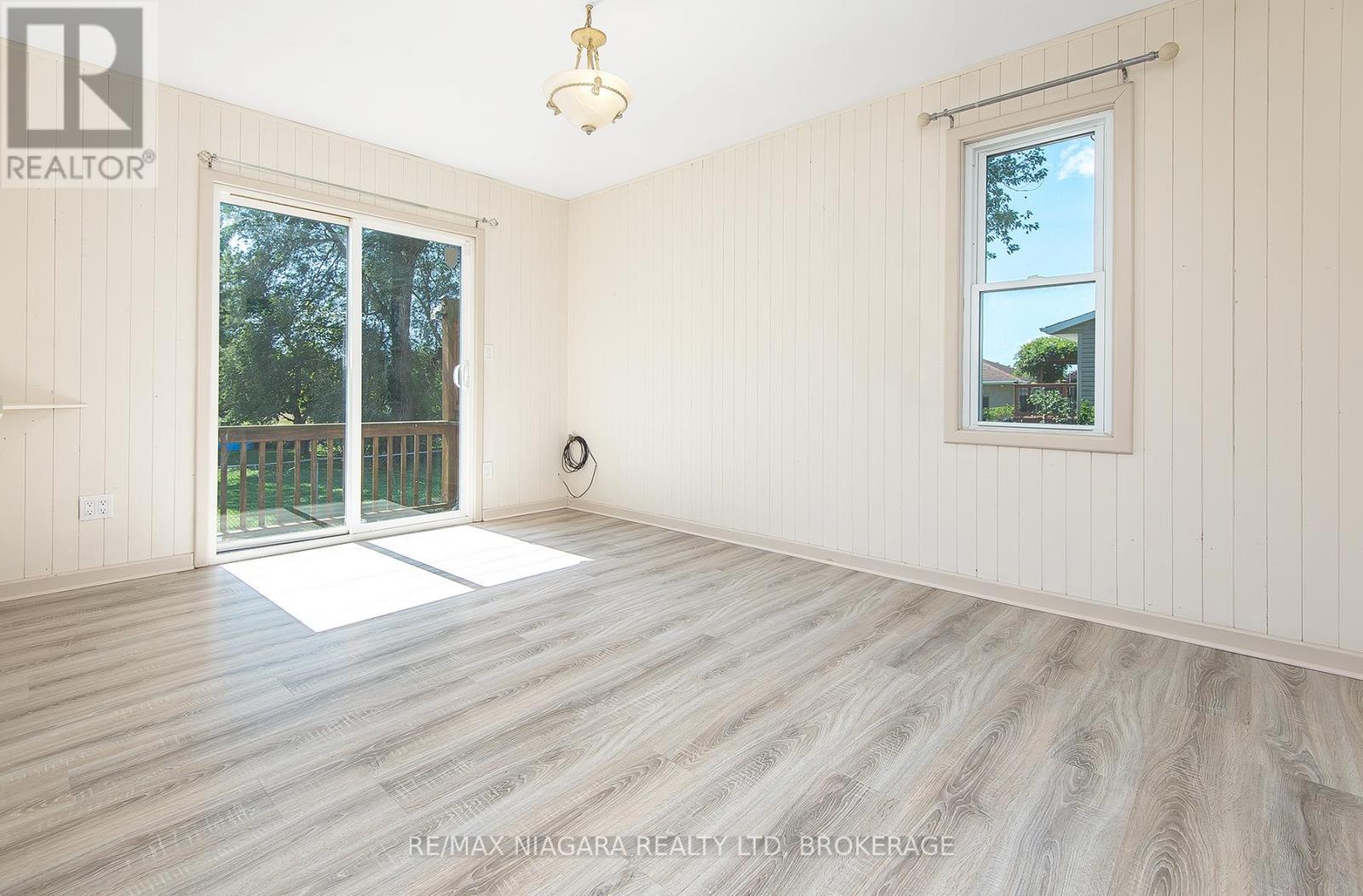 971 Hwy 3, Port Colborne (Sherkston), ON - Indoor Photo Showing Other Room