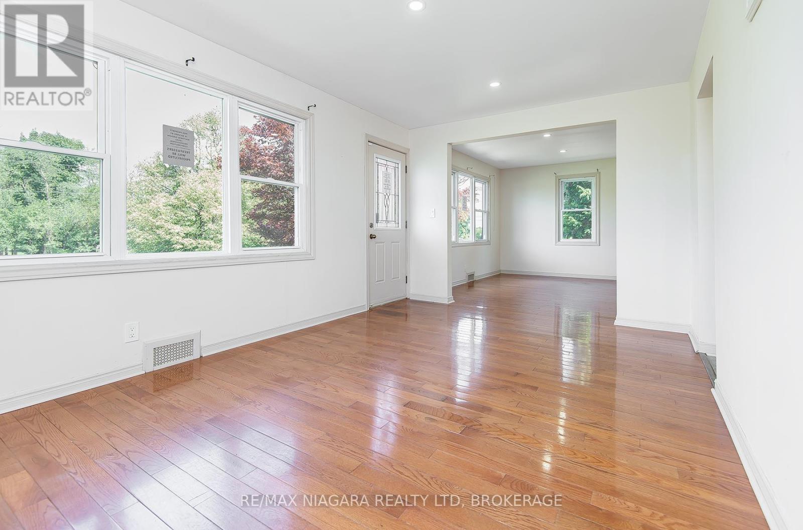 971 Hwy 3, Port Colborne (Sherkston), ON - Indoor Photo Showing Other Room