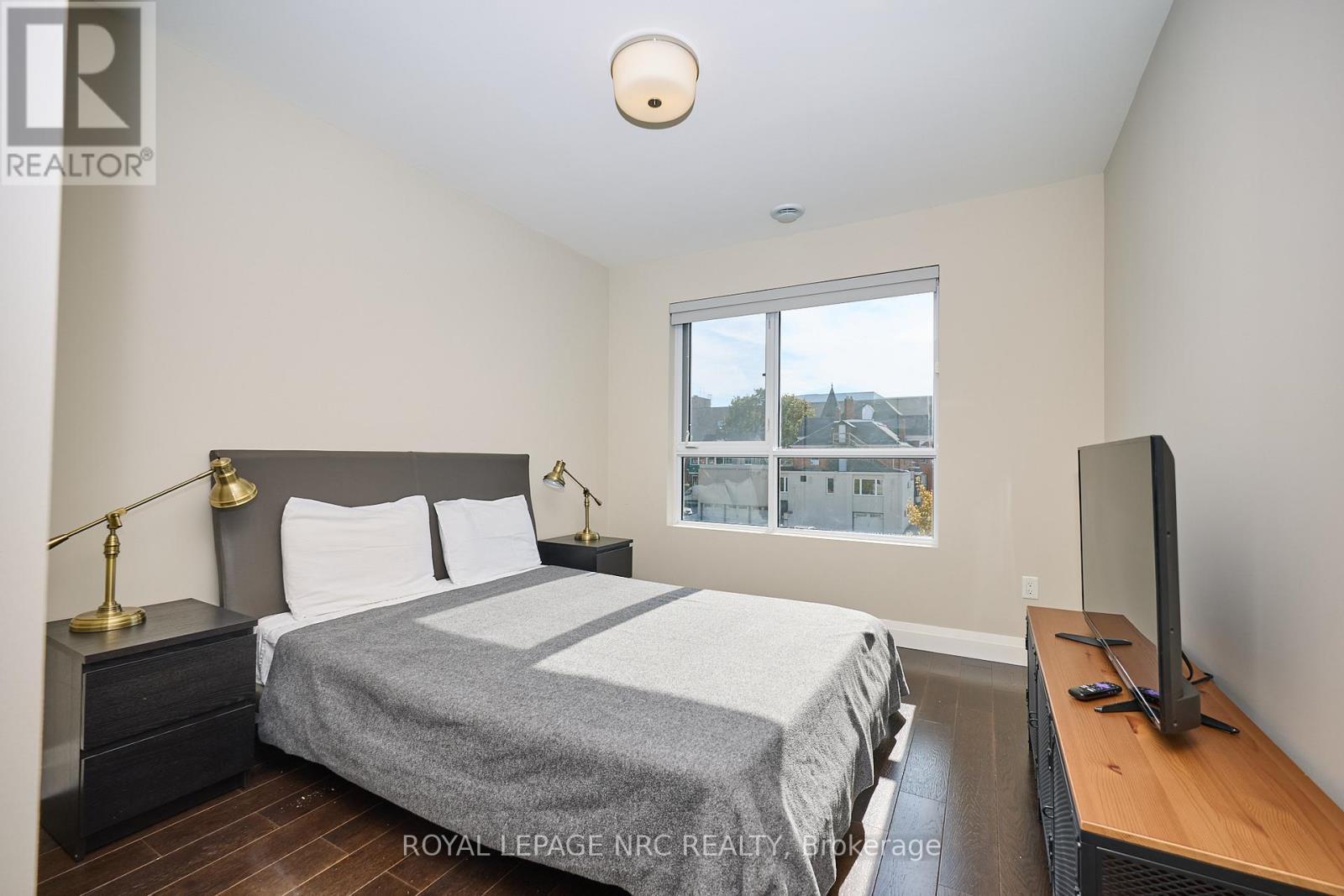 2nd bedroom. - 304 - 26 Wellington Street, St. Catharines (Downtown), ON - Indoor Photo Showing Bedroom