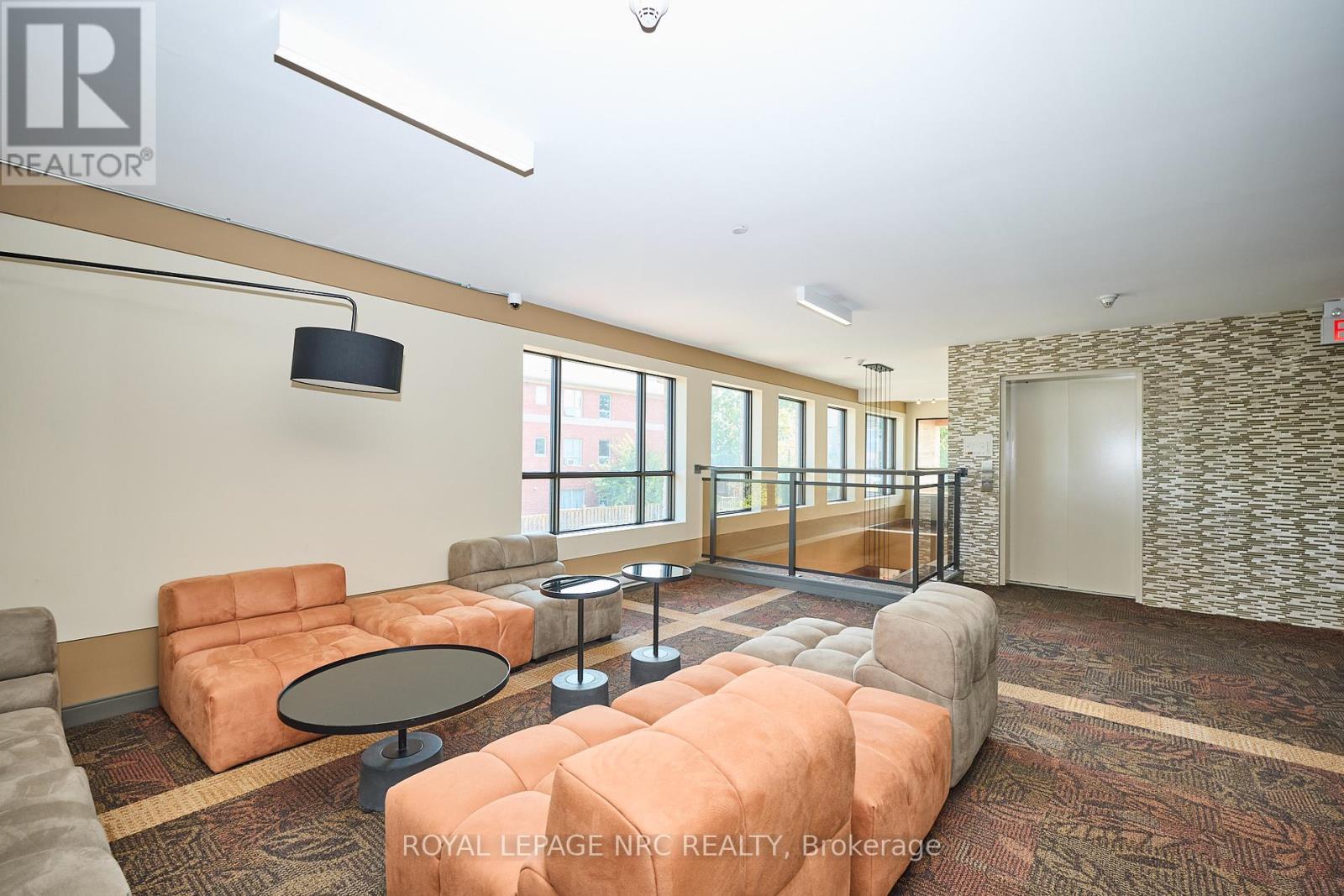 2nd floor loft/lounge. - 304 - 26 Wellington Street, St. Catharines (Downtown), ON - Indoor