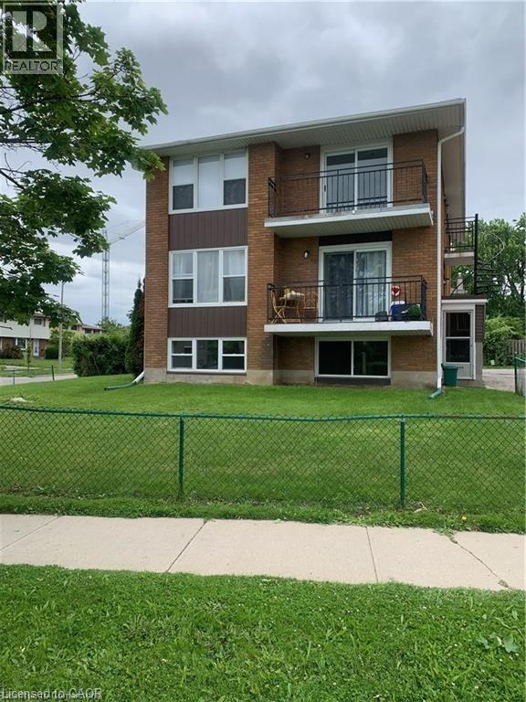 6 Elmsdale Drive Unit# 1, Kitchener, ON - Outdoor