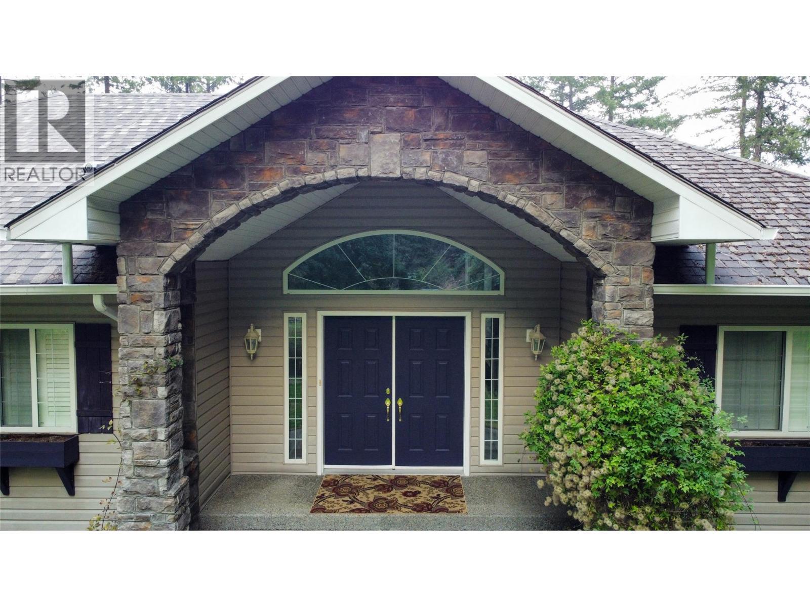 253 Chase Road, Christina Lake, BC - Outdoor