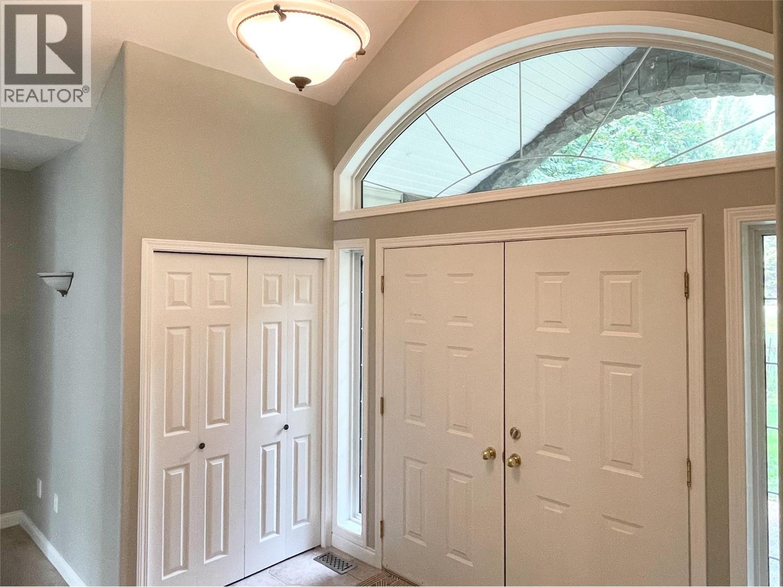 253 Chase Road, Christina Lake, BC - Indoor Photo Showing Other Room