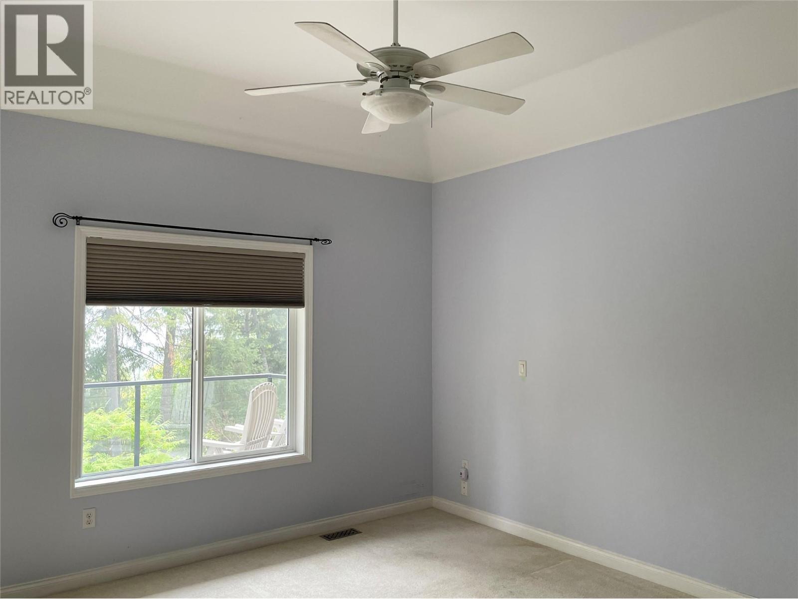 253 Chase Road, Christina Lake, BC - Indoor Photo Showing Other Room