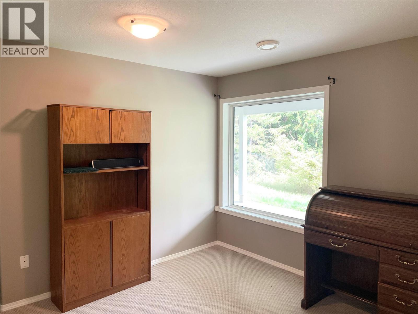 253 Chase Road, Christina Lake, BC - Indoor Photo Showing Other Room