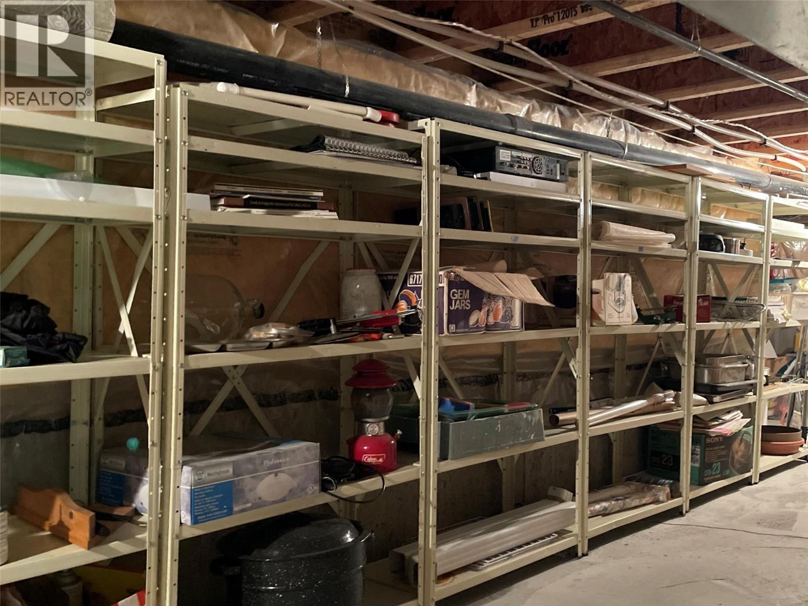 253 Chase Road, Christina Lake, BC - Indoor