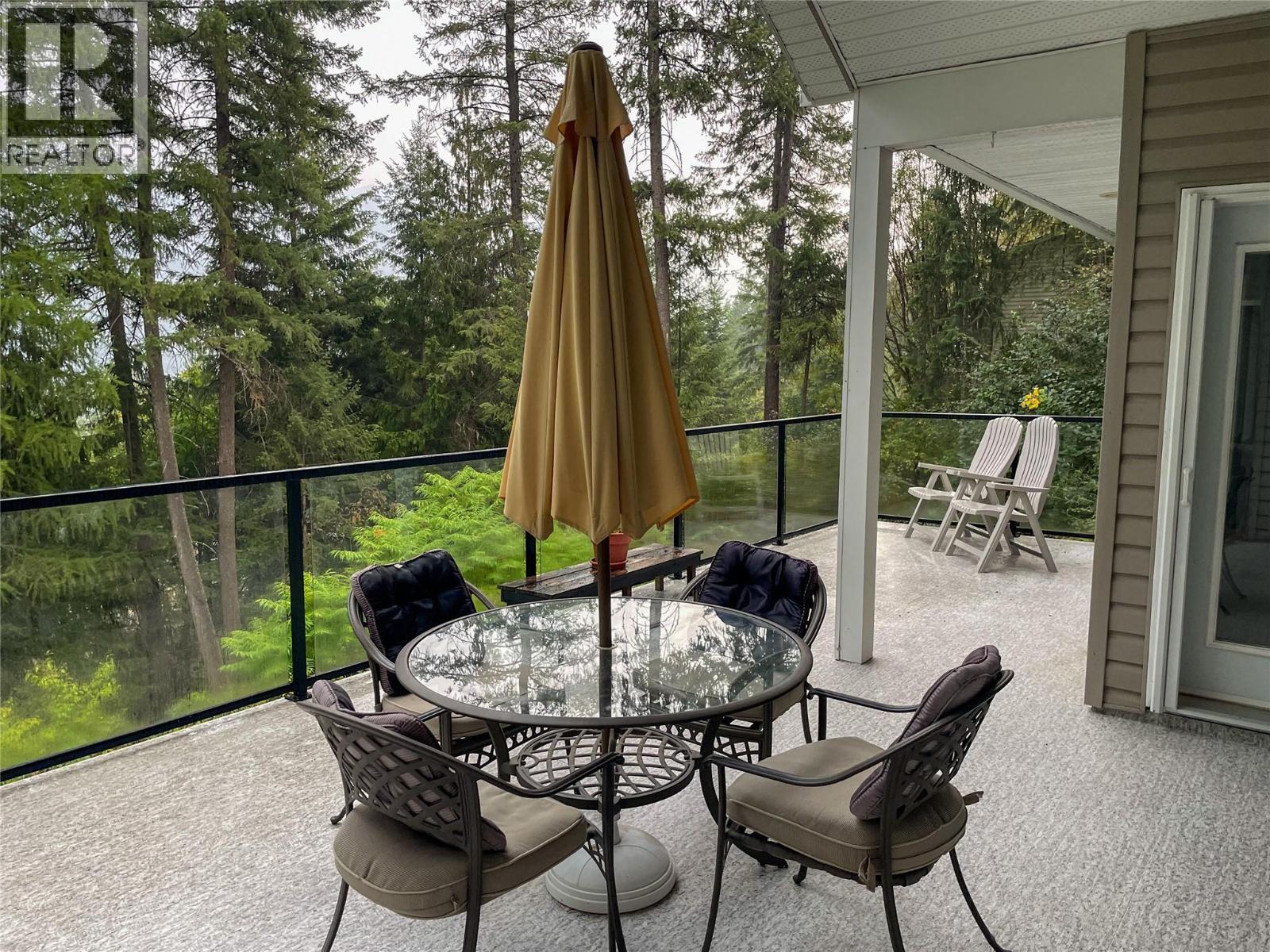 253 Chase Road, Christina Lake, BC - Outdoor With Deck Patio Veranda With Exterior