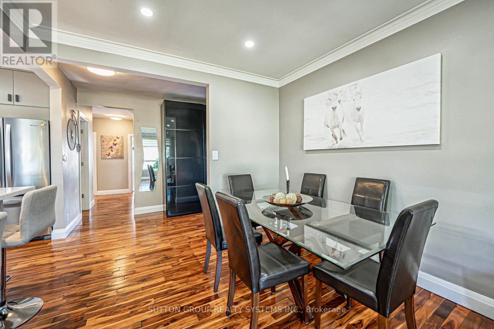 366 Renforth Drive, Toronto, ON - Indoor Photo Showing Dining Room