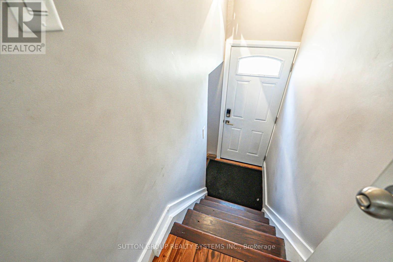 366 Renforth Drive, Toronto, ON - Indoor Photo Showing Other Room