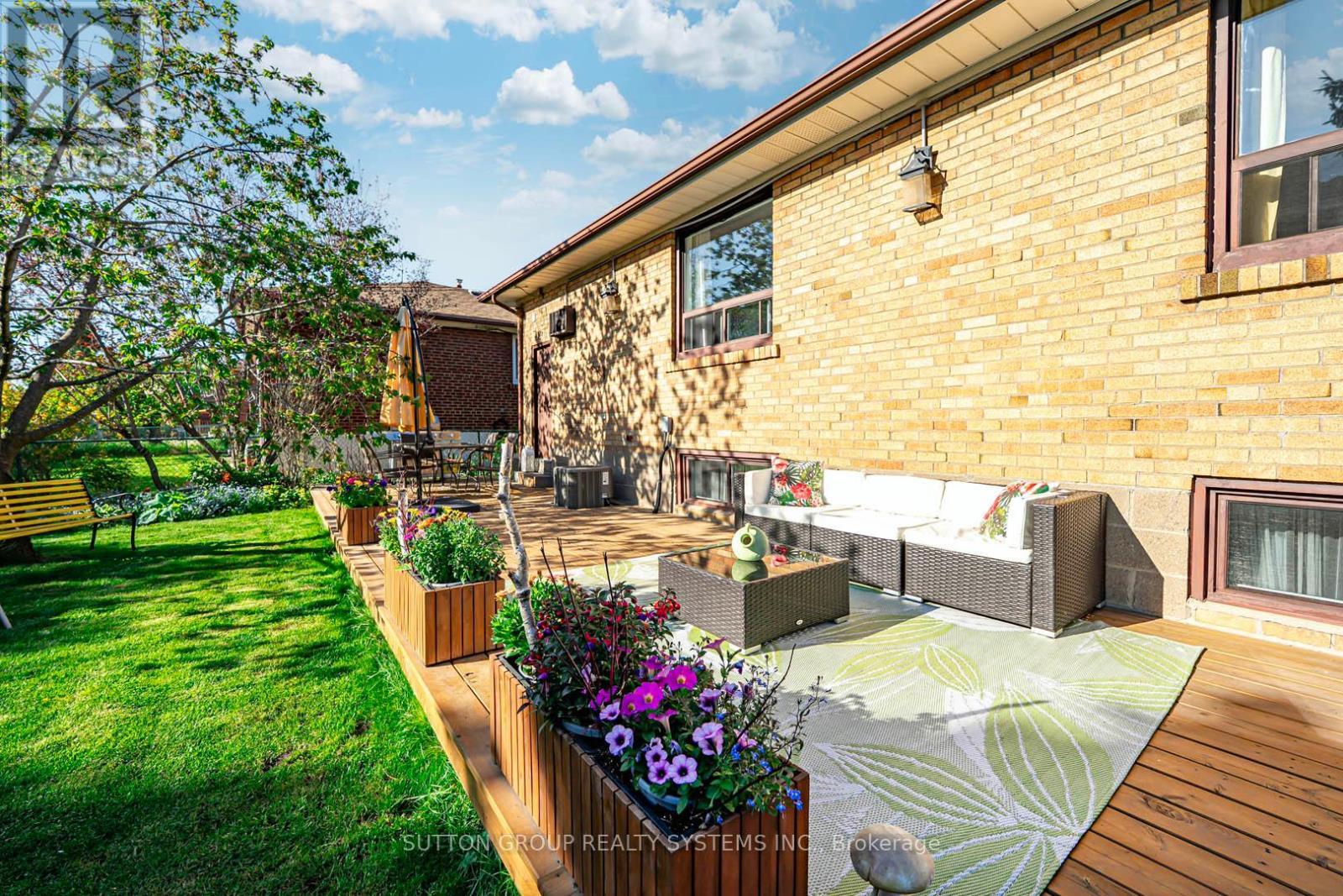 366 Renforth Drive, Toronto, ON - Outdoor With Exterior