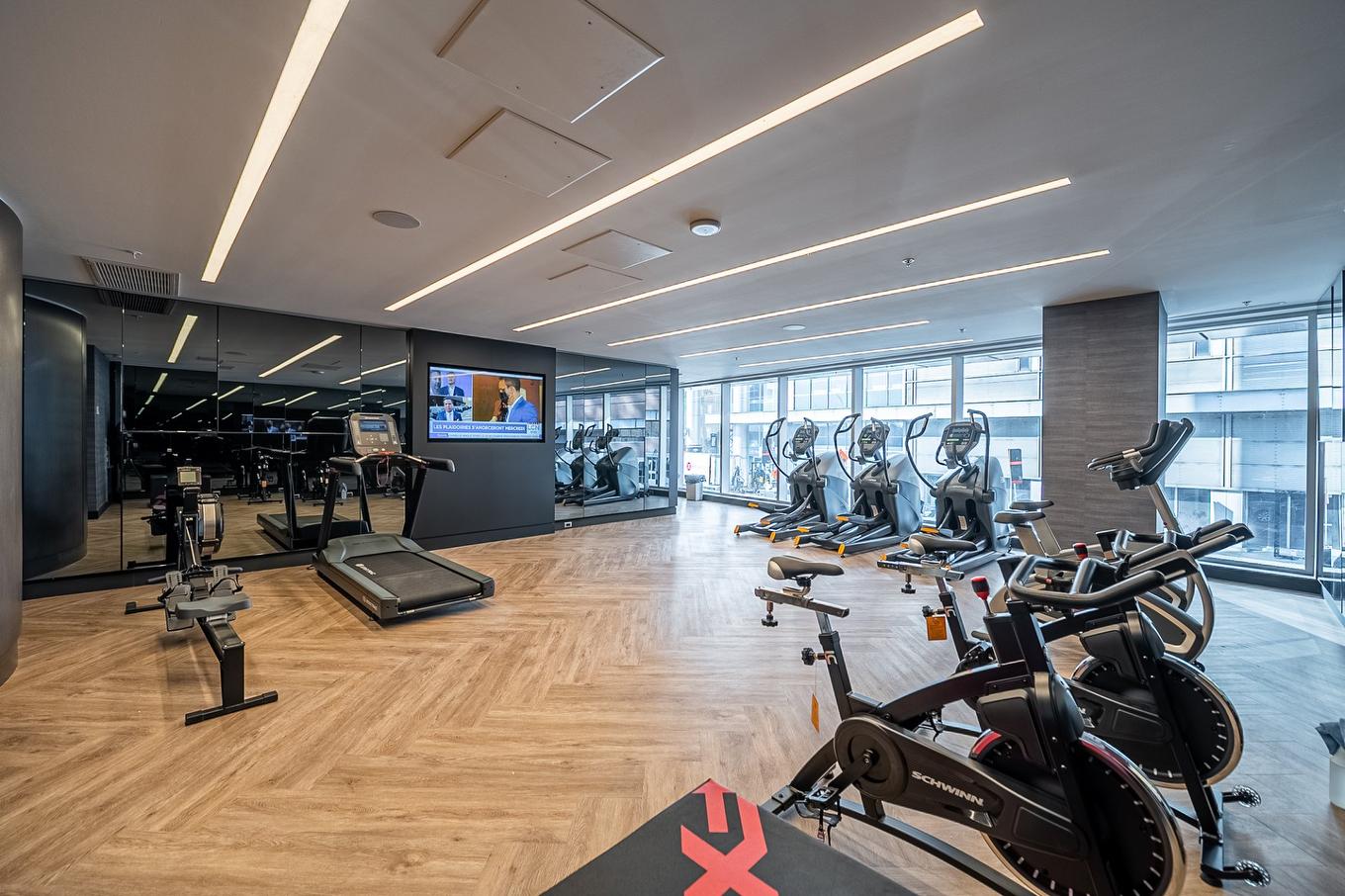 Exercise room - 3104-1288 Rue St-Antoine O., Montréal (Ville-Marie), QC - Indoor Photo Showing Gym Room