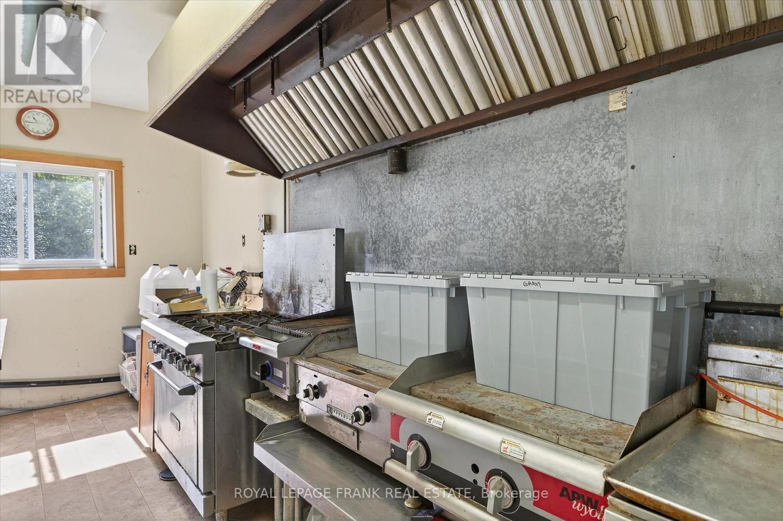 680 Serpent Mounds Road, Otonabee-South Monaghan, ON - Indoor Photo Showing Kitchen
