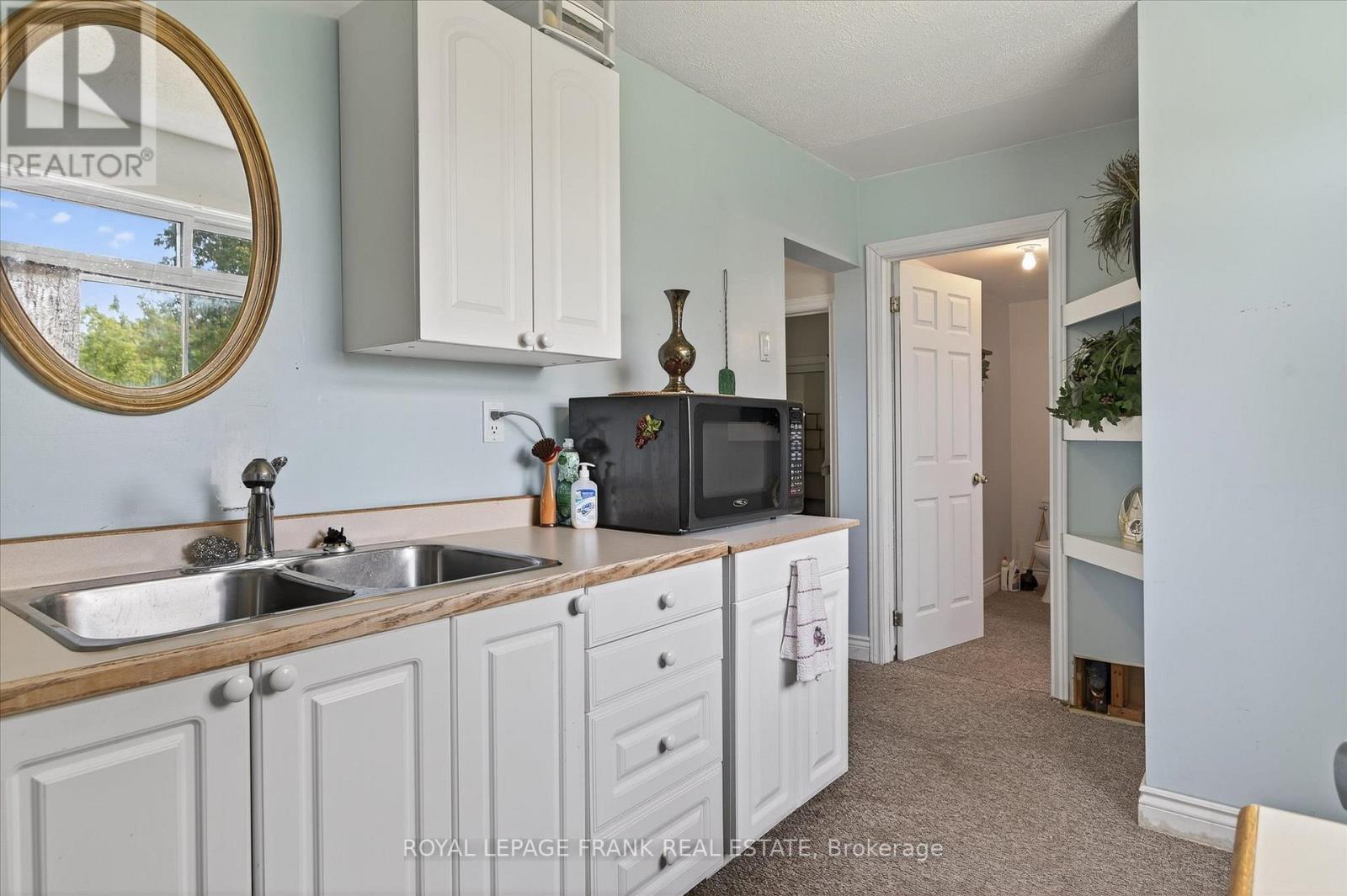 680 Serpent Mounds Road, Otonabee-South Monaghan, ON - Indoor Photo Showing Kitchen With Double Sink