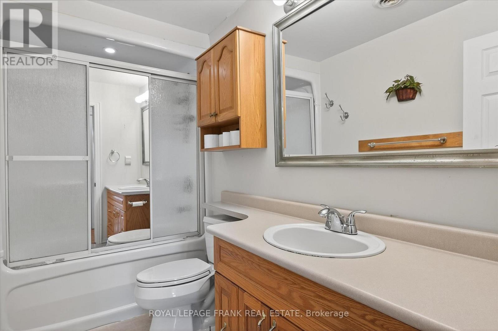 680 Serpent Mounds Road, Otonabee-South Monaghan, ON - Indoor Photo Showing Bathroom