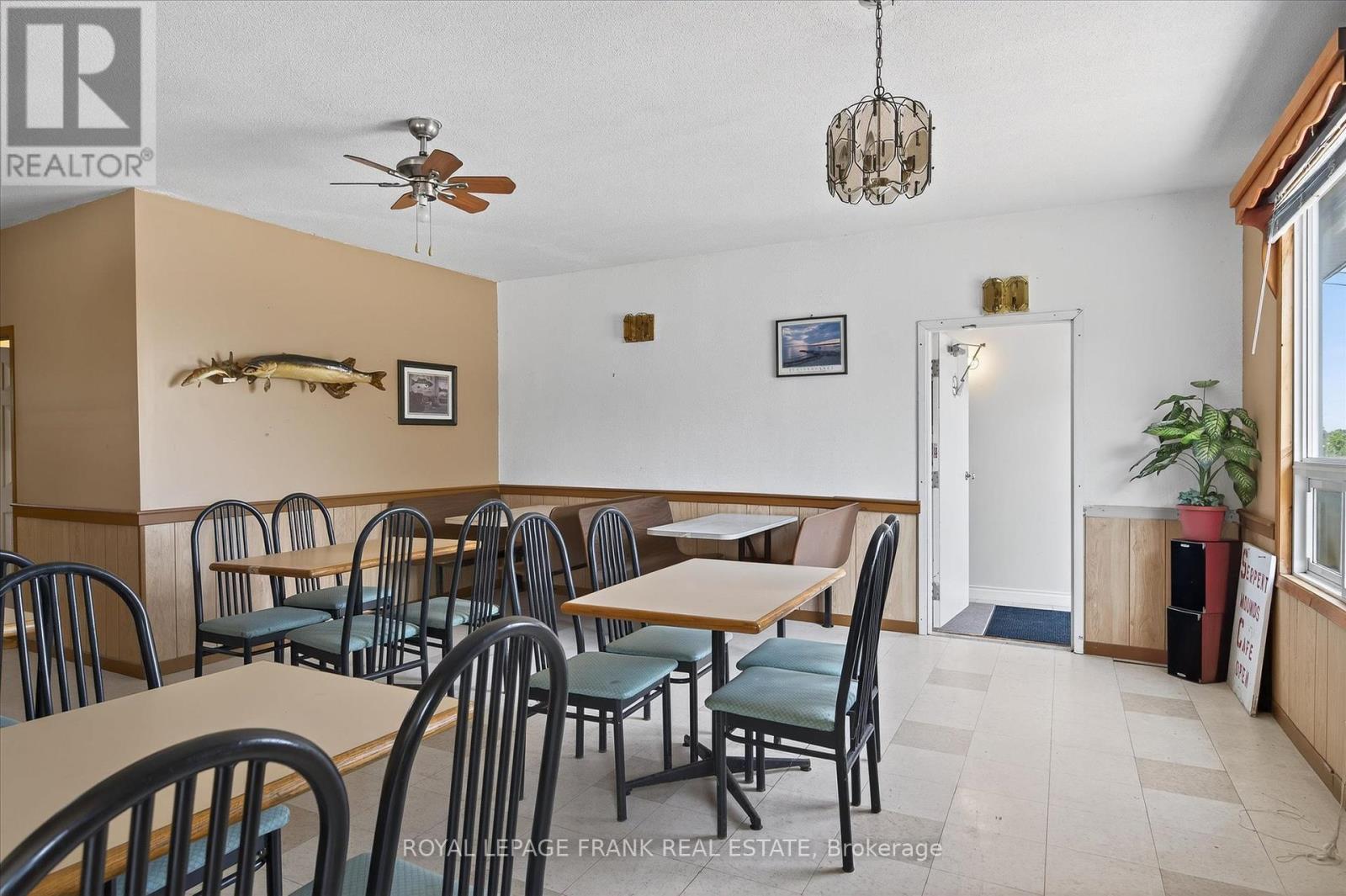 680 Serpent Mounds Road, Otonabee-South Monaghan, ON - Indoor Photo Showing Dining Room