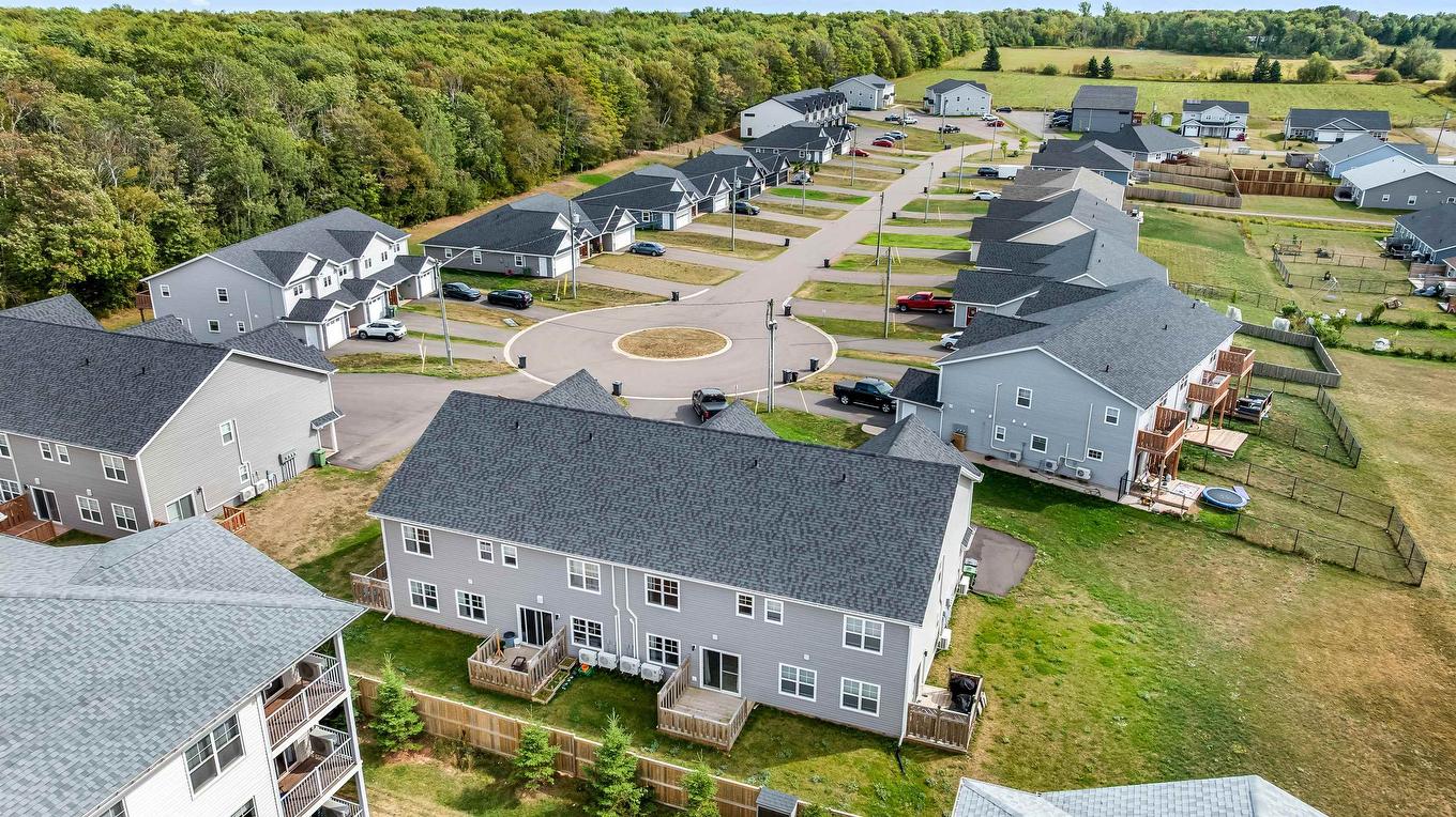 89 Harold Court, Cornwall, PE