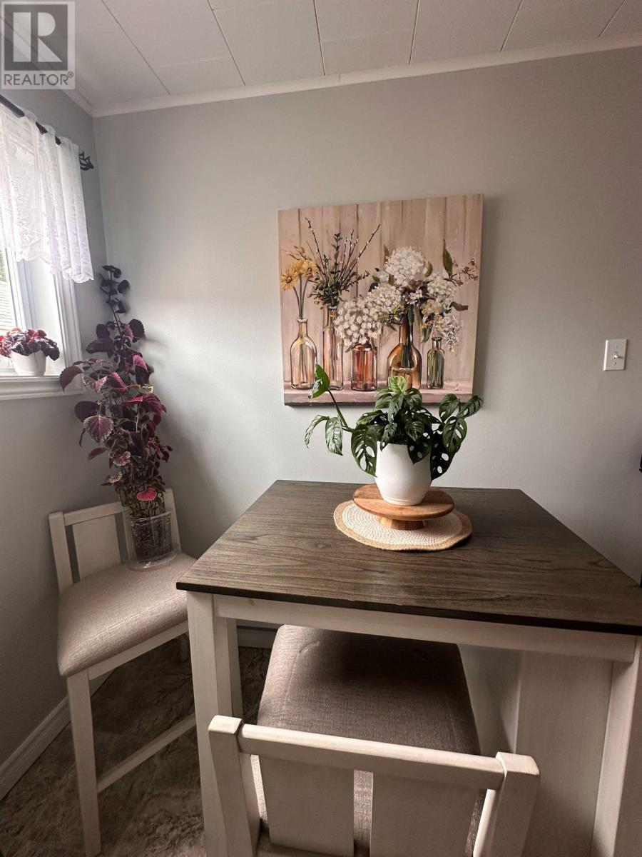 375 A & B Creston Boulevard, Marystown, NL - Indoor Photo Showing Other Room