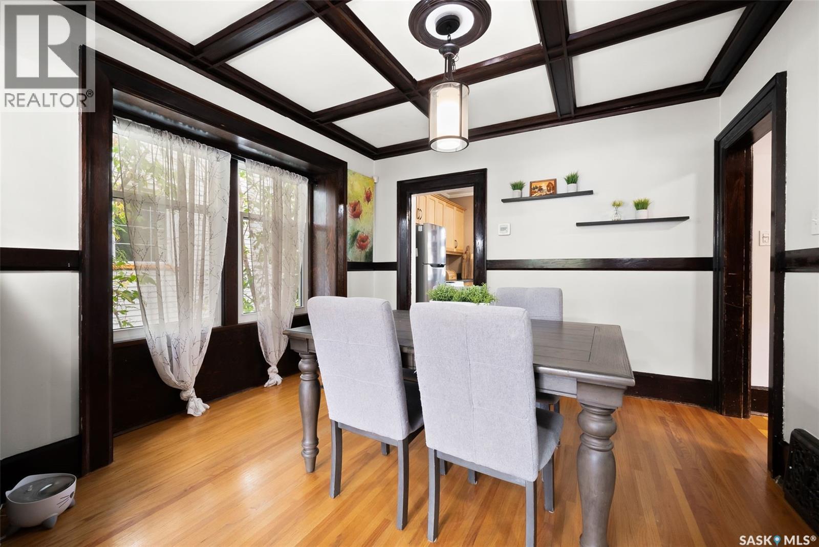 2054 Pasqua Street, Regina, SK - Indoor Photo Showing Dining Room