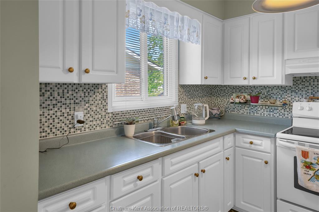 207 Coverdale Street, Chatham, ON