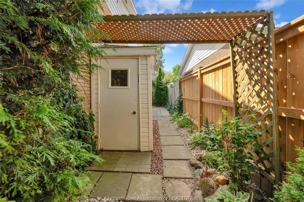 207 Coverdale Street, Chatham, ON