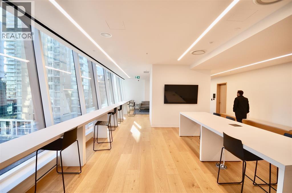 648 1281 Hornby Street, Vancouver, BC