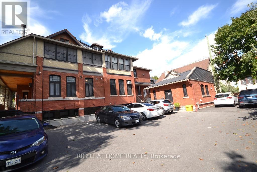 101 - 17 Marlborough Avenue, Ottawa, ON