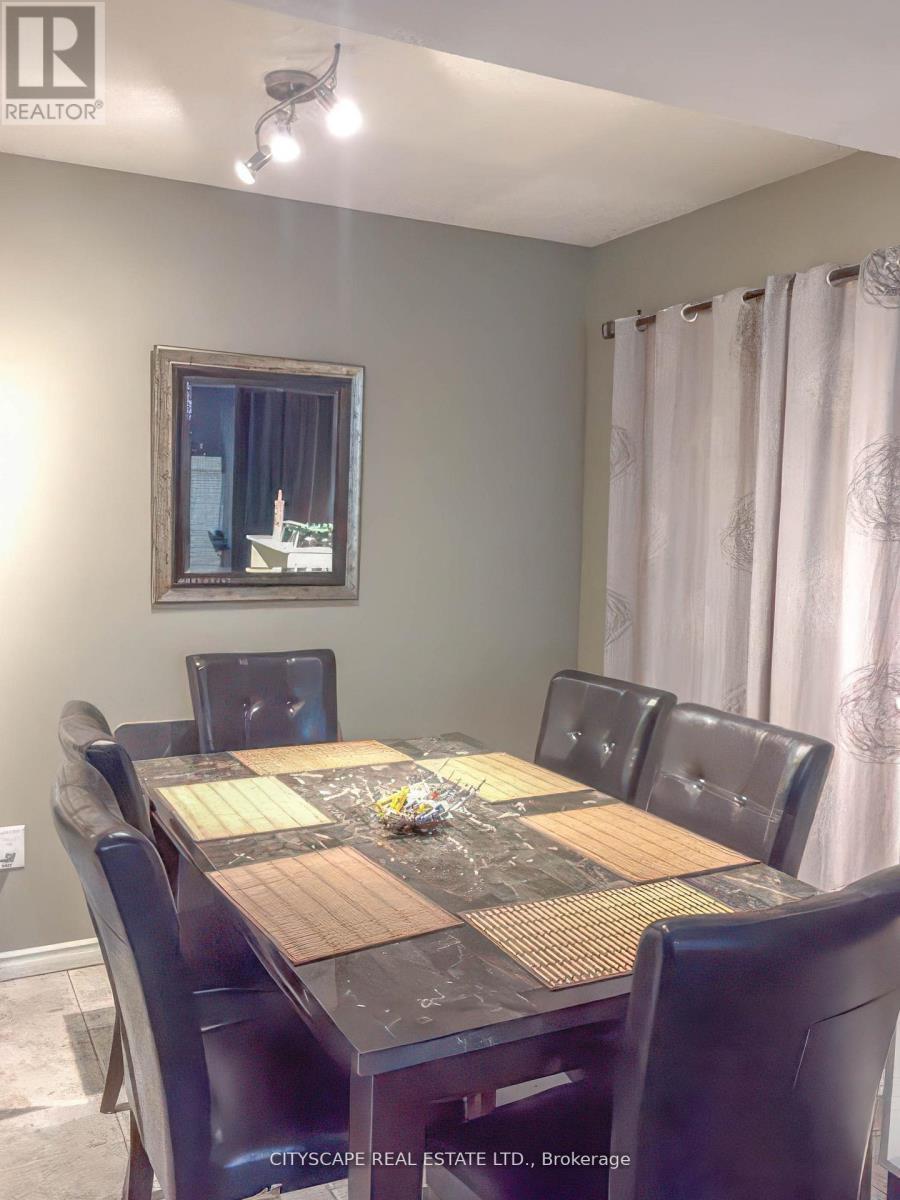 59 Romy Crescent, Thorold, ON - Indoor Photo Showing Dining Room