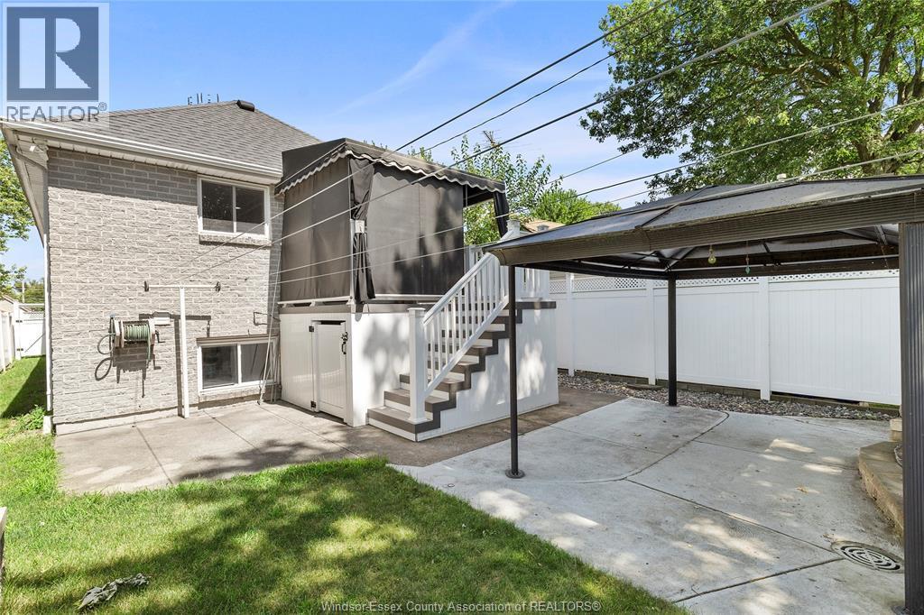 3535 Turner Road, Windsor, ON - Outdoor With Exterior