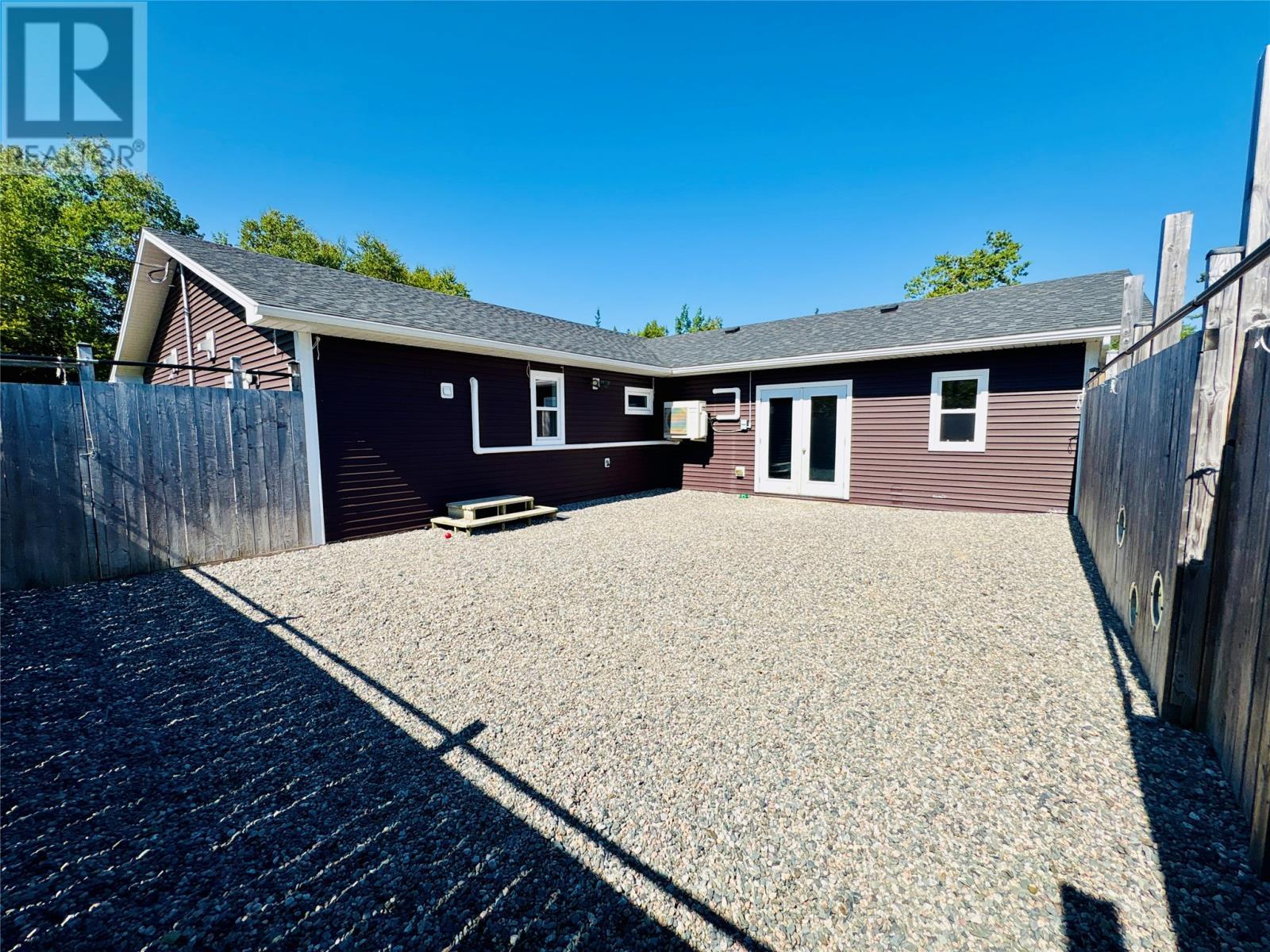 9 Church Road, Georges Brook-Milton, NL