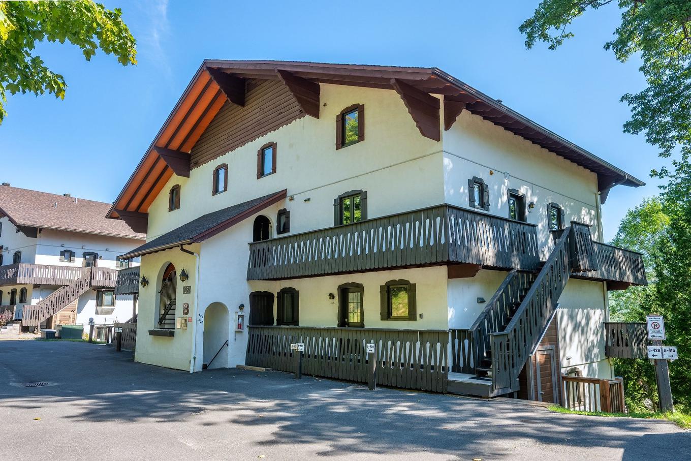 Frontage - 422-231 Ch. De Lac-Tremblant-Nord, Mont-Tremblant, QC