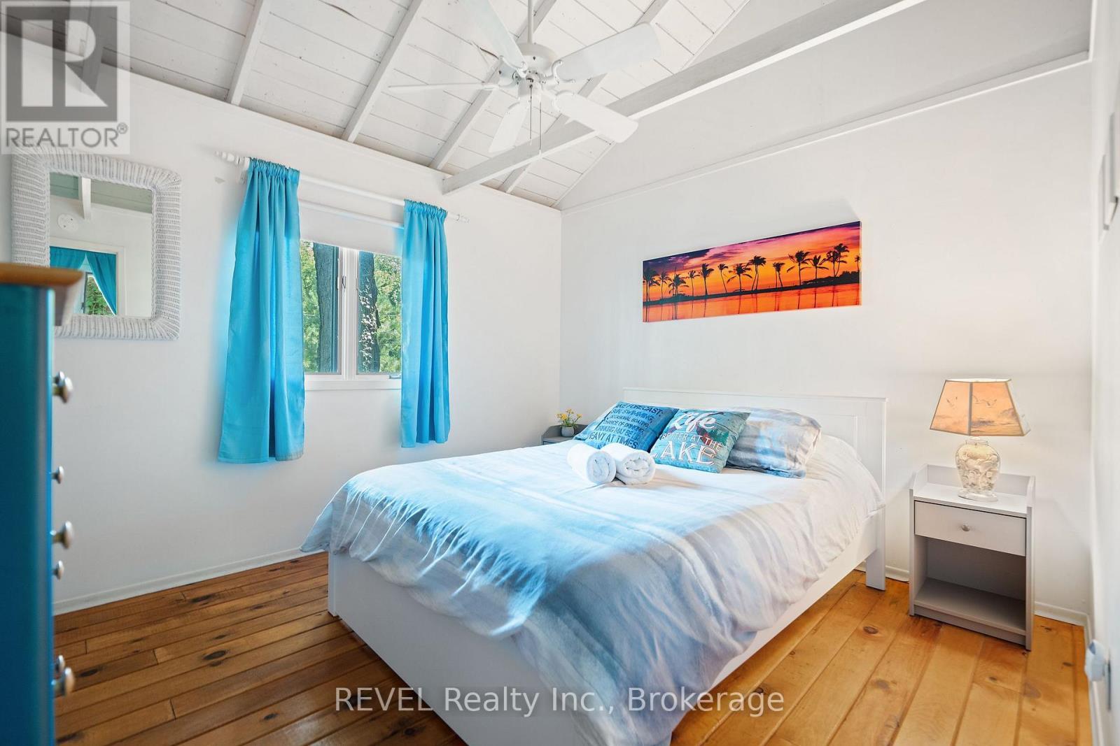 3606 Firelane 12, Port Colborne (Sherkston), ON - Indoor Photo Showing Bedroom