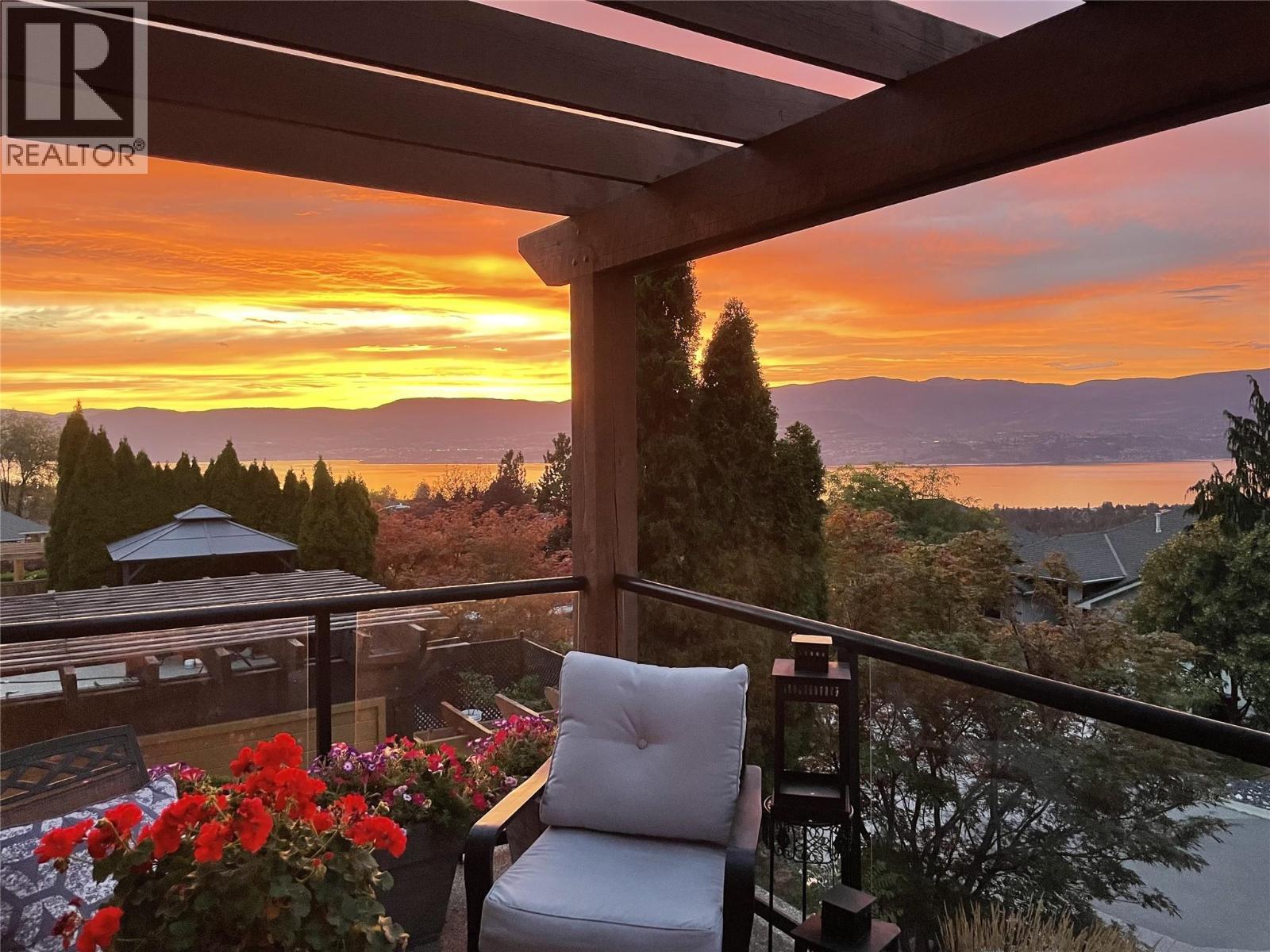 755 South Crest Drive, Kelowna, BC - Outdoor With Balcony With View