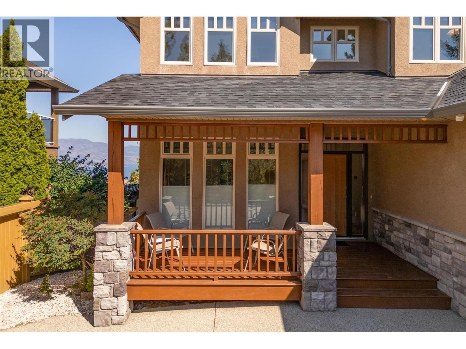 755 South Crest Drive, Kelowna, BC - Outdoor With Deck Patio Veranda With Exterior