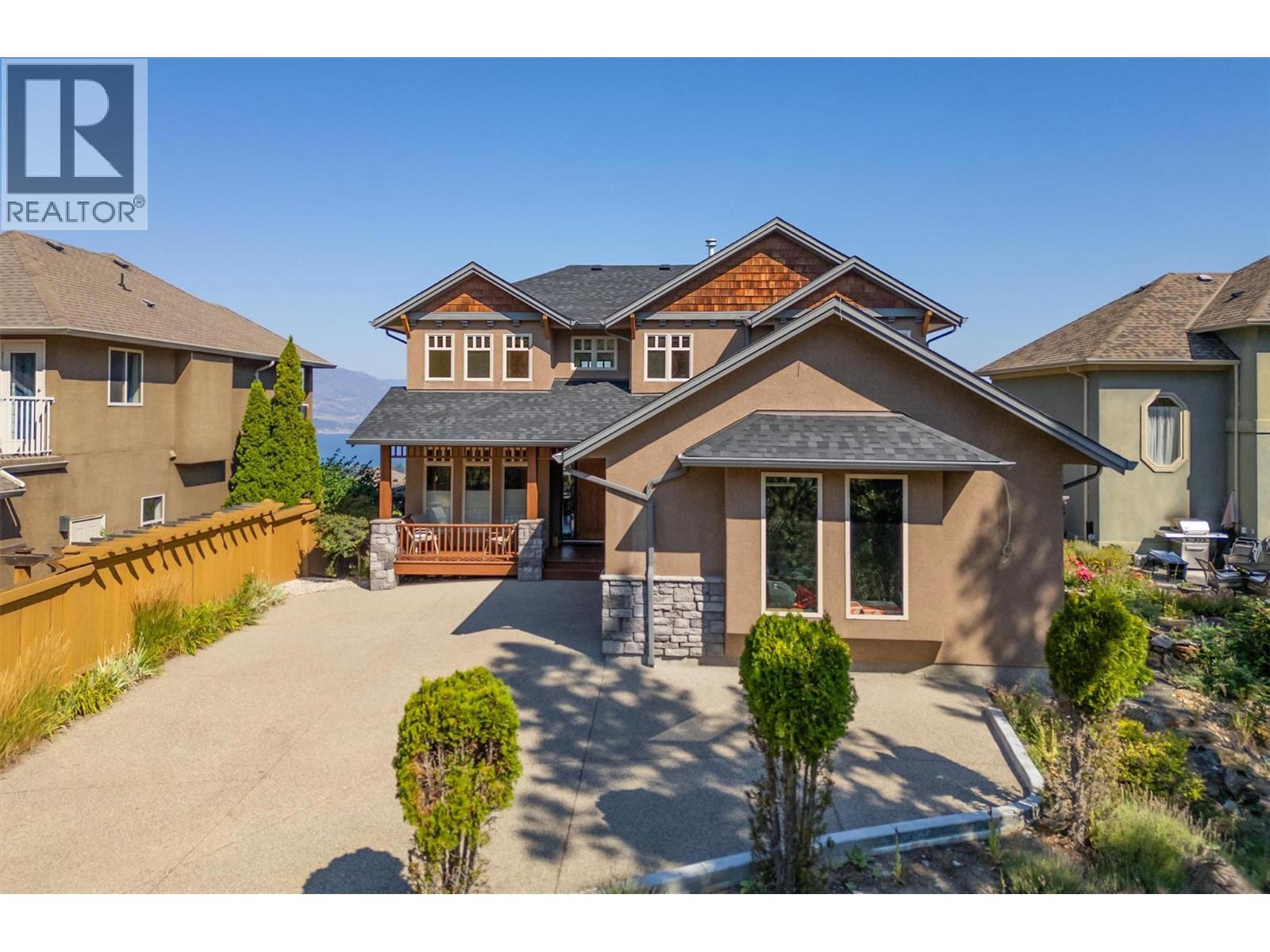 755 South Crest Drive, Kelowna, BC - Outdoor With Facade