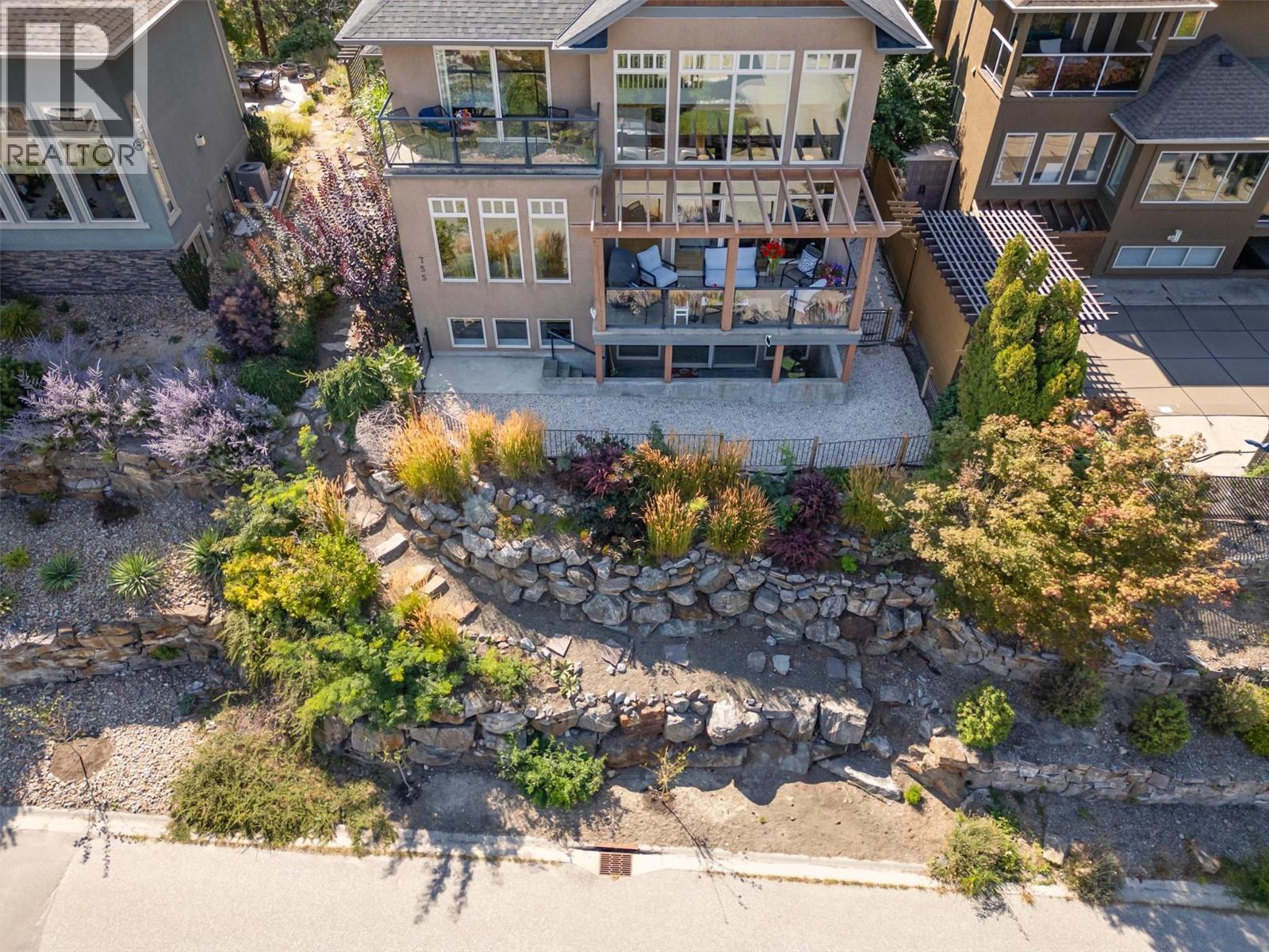 755 South Crest Drive, Kelowna, BC - Outdoor