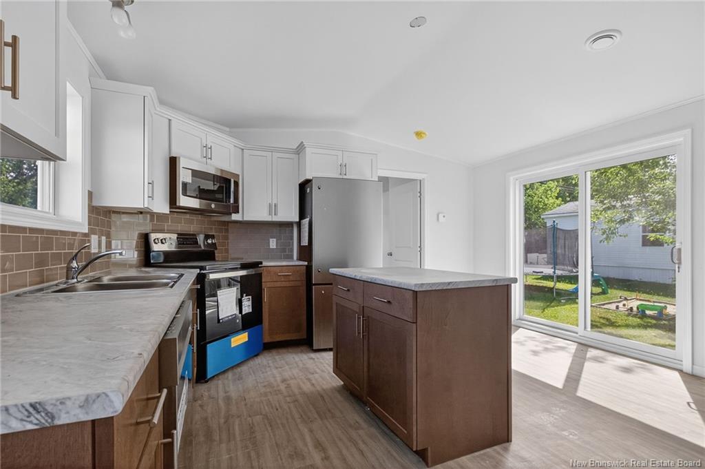 27 Dupuis Ave, Moncton, NB