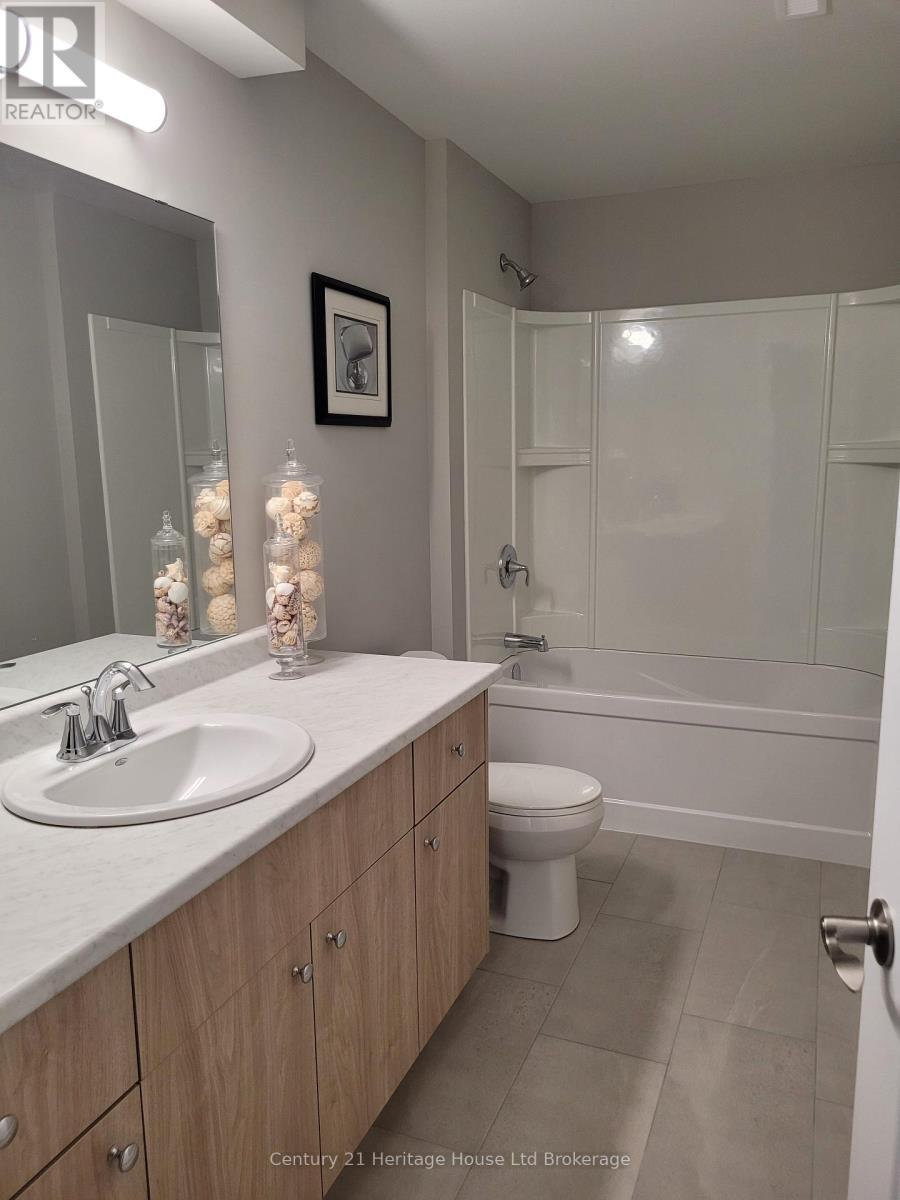 22 Matheson Crescent, East Zorra-Tavistock (Innerkip), ON - Indoor Photo Showing Bathroom