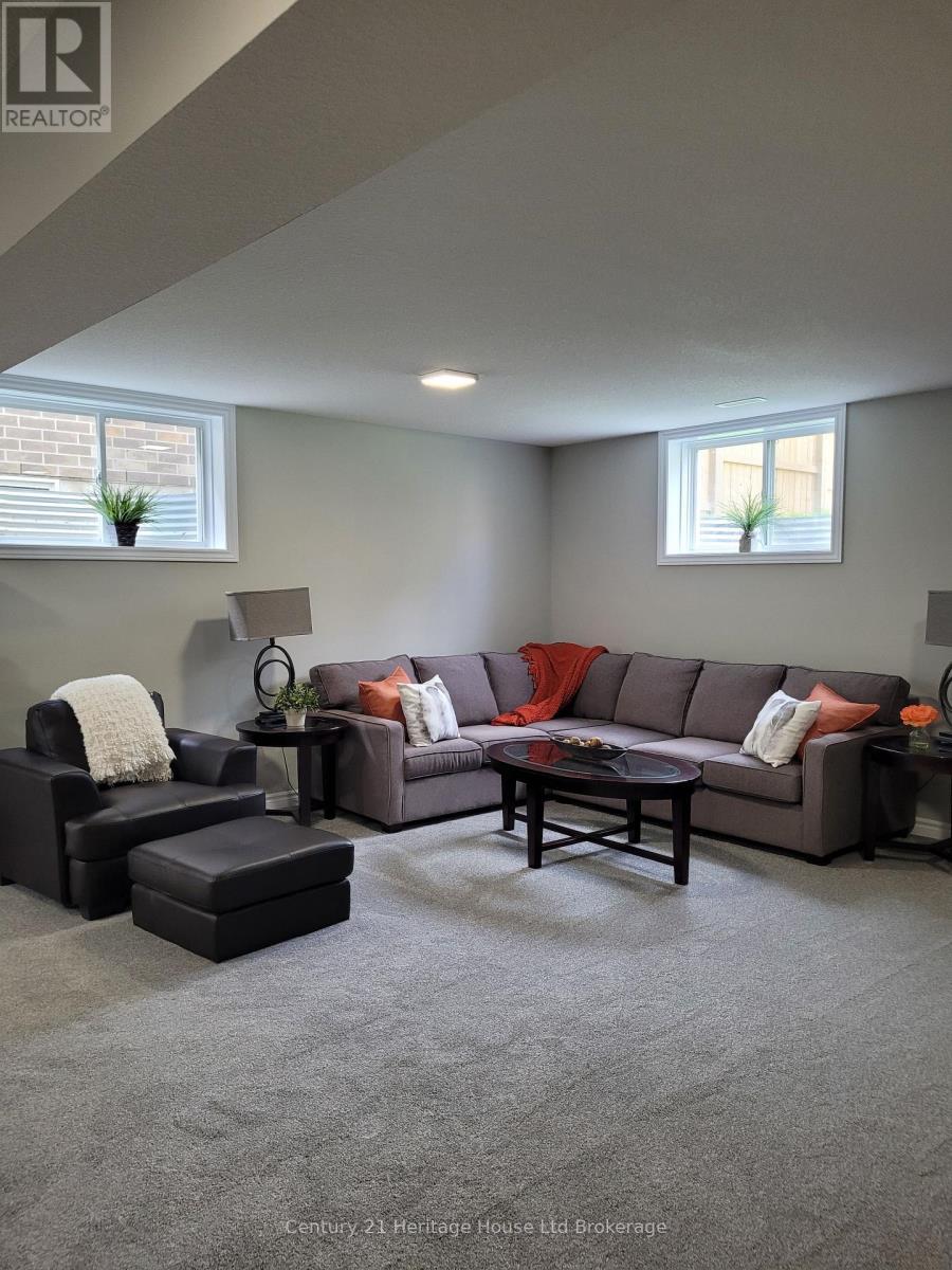 22 Matheson Crescent, East Zorra-Tavistock (Innerkip), ON - Indoor