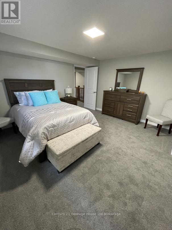 22 Matheson Crescent, East Zorra-Tavistock (Innerkip), ON - Indoor Photo Showing Bedroom