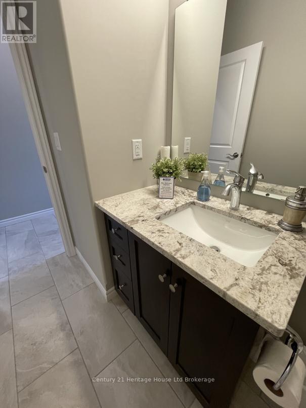 22 Matheson Crescent, East Zorra-Tavistock (Innerkip), ON - Indoor Photo Showing Bathroom